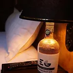 Διαμέρισμα & Speakeasy *